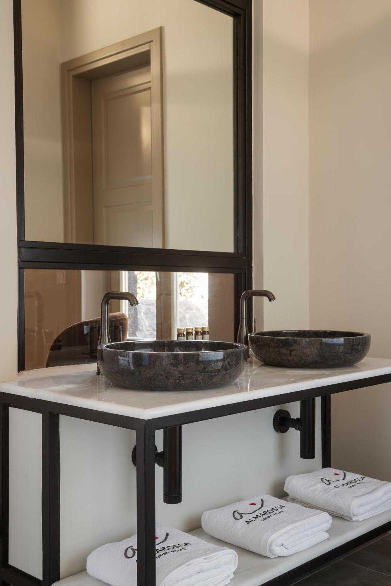 Almarossa Luxury Villas Vourvoúlos Extérieur photo